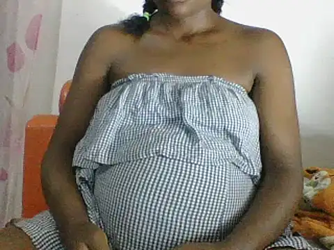 Snapshot of Hamie_sexy chatting on March 2, 2025, 6:03 pm Hamie sexy online show from March 2, 2025, 6:03 pm