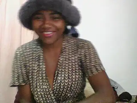 Snapshot of Hamie_sexy chatting on September 18, 2025, 4:59 am Hamie sexy online show from September 18, 2025, 4:59 am