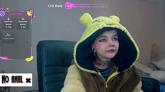 Snapshot of Dark__Elf chatting on December 18, 2025, 10:24 pm Dark Elf online show from December 18, 2025, 10:24 pm