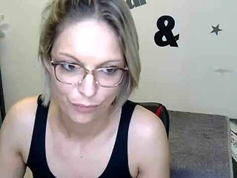 alixfeeling online show from December 6, 2024, 5:06 pm