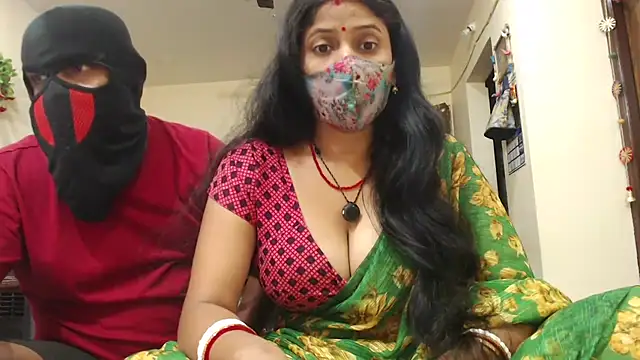 Elina Raj online show from March 10, 2025, 6:01 pm