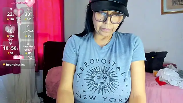 Snapshot of Silver_Lovee chatting on January 16, 2025, 8:14 pm Silver Lovee online show from January 16, 2025, 8:14 pm
