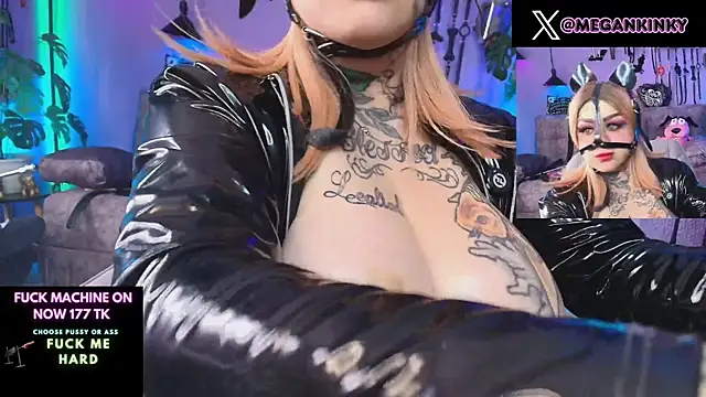 Snapshot of fetishkinkymeganx chatting on July 10, 2026, 4:40 pm fetishkinkymeganx online show from July 10, 2026, 4:40 pm