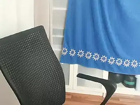 hotdestany online show from February 6, 2025, 11:31 am