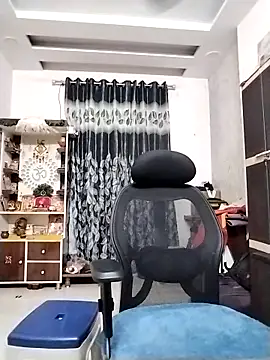 hotindianstud online show from October 22, 2025, 12:26 pm