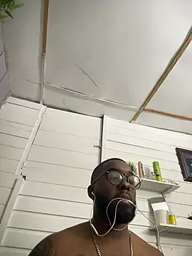 Snapshot of livepro chatting on March 7, 2026, 5:47 am livepro online show from March 7, 2026, 5:47 am