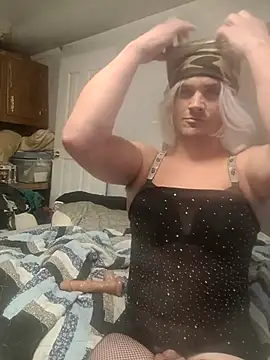 Snapshot of MaddyC6992 chatting on December 14, 2025, 2:51 am MaddyC6992 online show from December 14, 2025, 2:51 am