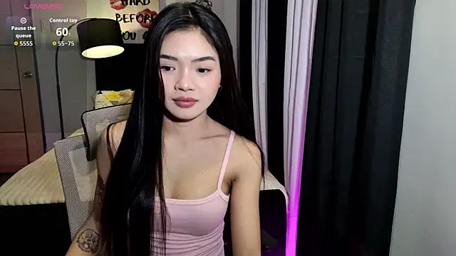 NaughtyGirl18xx online show from January 13, 2026, 2:04 am