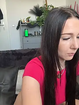 Snapshot of Trixie-Tainted chatting on July 13, 2026, 2:27 pm Trixie-Tainted online show from July 13, 2026, 2:27 pm