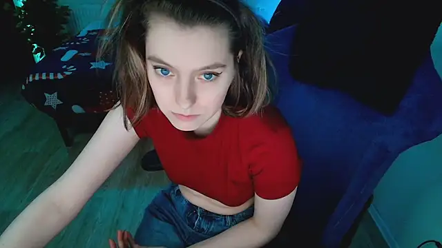 Snapshot of CranberryHot chatting on March 27, 2026, 8:32 pm CranberryHot online show from March 27, 2026, 8:32 pm