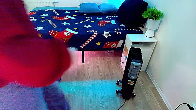 Snapshot of CranberryHot chatting on March 13, 2026, 5:23 am CranberryHot online show from March 13, 2026, 5:23 am