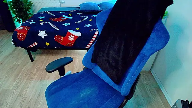 Snapshot of CranberryHot chatting on March 19, 2026, 12:16 pm CranberryHot online show from March 19, 2026, 12:16 pm