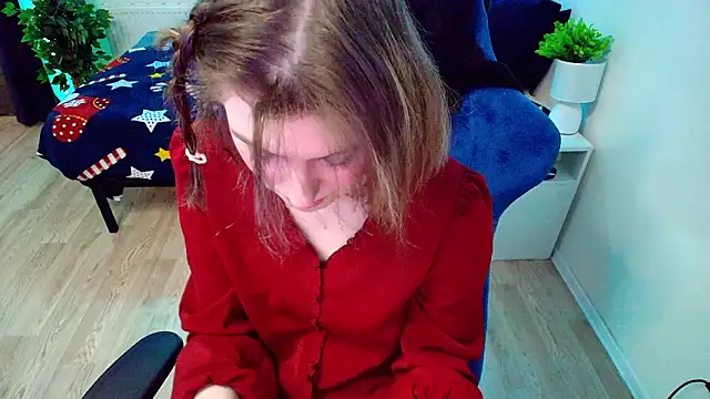 Snapshot of CranberryHot chatting on March 16, 2026, 12:20 pm CranberryHot online show from March 16, 2026, 12:20 pm