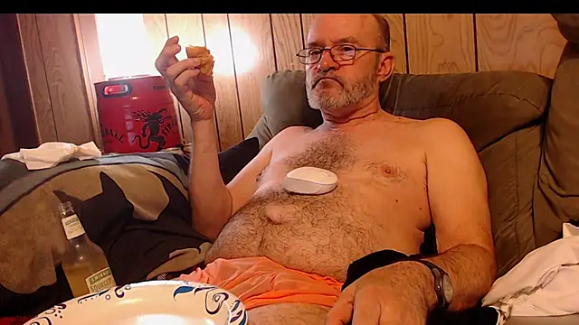 snickers1 online show from February 22, 2026, 5:32 am