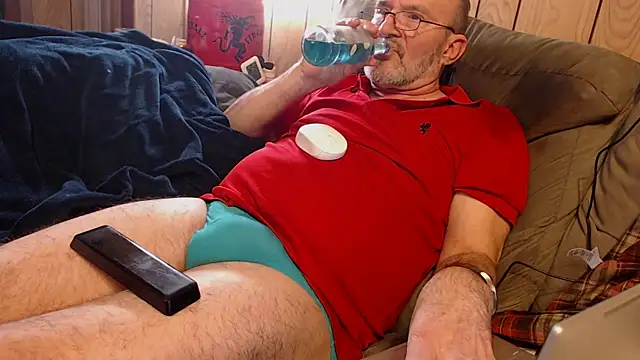 snickers1 online show from December 14, 2025, 2:55 pm