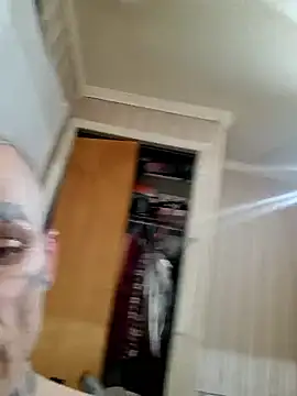 Casey884life online show from December 17, 2025, 11:48 am