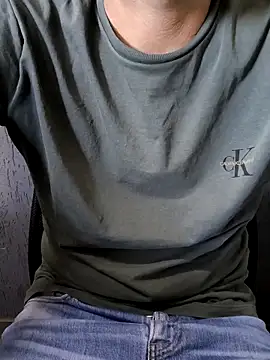 Snapshot of Leo_Big chatting on April 14, 2026, 12:43 pm Leo Big online show from April 14, 2026, 12:43 pm