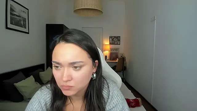 Snapshot of Tiffany_Flynn chatting on January 5, 2025, 12:42 pm Tiffany Flynn online show from January 5, 2025, 12:42 pm