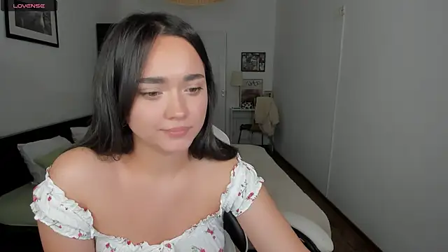 Snapshot of Tiffany_Flynn chatting on December 17, 2024, 10:43 pm Tiffany Flynn online show from December 17, 2024, 10:43 pm