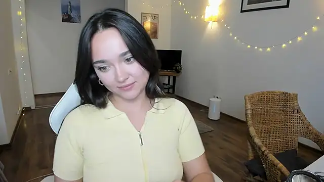 Snapshot of Tiffany_Flynn chatting on January 19, 2025, 6:32 pm Tiffany Flynn online show from January 19, 2025, 6:32 pm