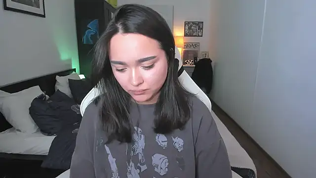 Snapshot of Tiffany_Flynn chatting on December 22, 2024, 9:53 pm Tiffany Flynn online show from December 22, 2024, 9:53 pm