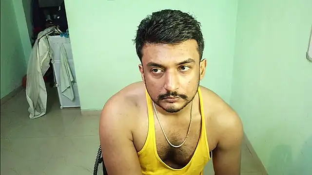 Snapshot of daringcutie chatting on December 5, 2025, 12:32 am daringcutie online show from December 5, 2025, 12:32 am