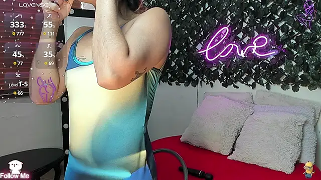 DestinyHills online show from March 22, 2025, 12:25 pm