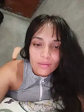  Estrellita  online show from June 18, 2026, 8:03 pm