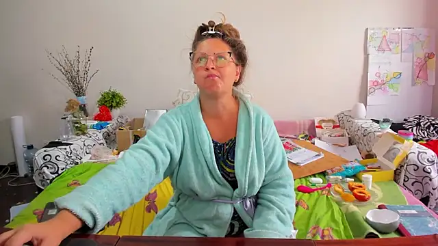 IamYourNarcotic online show from September 30, 2025, 7:47 am