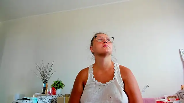 IamYourNarcotic online show from September 9, 2025, 6:01 am