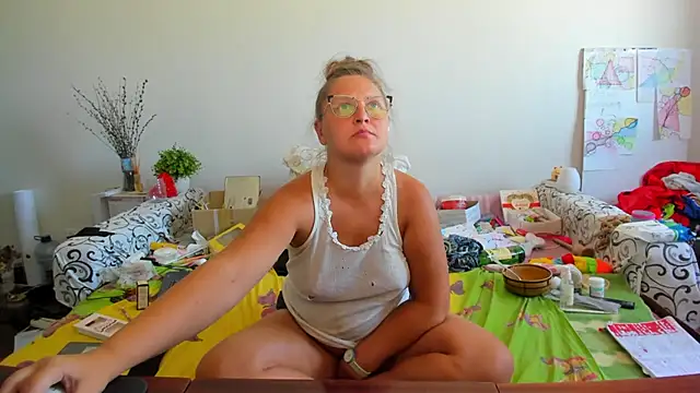 IamYourNarcotic online show from September 14, 2025, 10:15 am