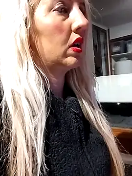 Mllesha74000 online show from October 12, 2025, 6:20 pm