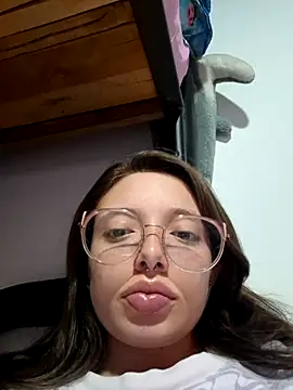 linda-schmidt online show from May 11, 2026, 2:35 am