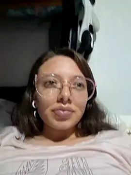 Snapshot of linda-schmidt chatting on March 7, 2025, 2:25 am linda-schmidt online show from March 7, 2025, 2:25 am