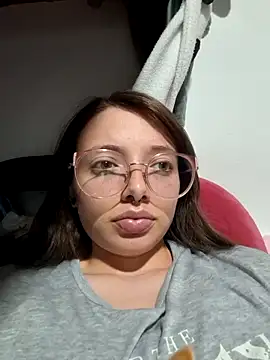 Snapshot of linda-schmidt chatting on October 4, 2025, 2:13 am linda-schmidt online show from October 4, 2025, 2:13 am