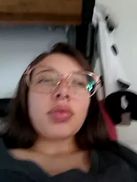 linda-schmidt online show from October 18, 2025, 8:22 pm