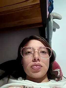linda-schmidt online show from May 14, 2026, 2:19 am