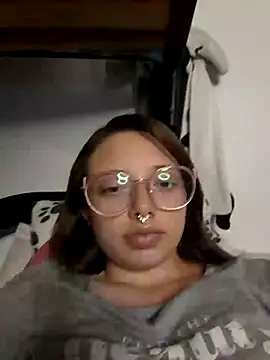 Snapshot of linda-schmidt chatting on February 11, 2025, 11:33 pm linda-schmidt online show from February 11, 2025, 11:33 pm