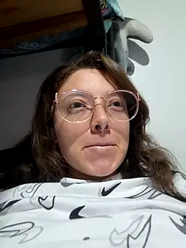Snapshot of linda-schmidt chatting on March 1, 2025, 12:39 am linda-schmidt online show from March 1, 2025, 12:39 am