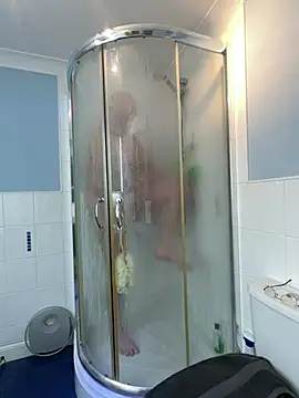 Snapshot of bigpru chatting on April 3, 2026, 11:22 pm bigpru online show from April 3, 2026, 11:22 pm