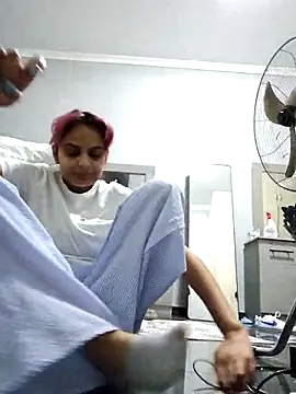 DirtySnowball69 online show from December 19, 2025, 4:53 pm