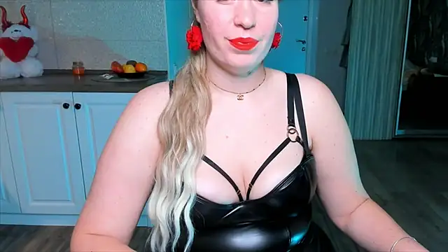 HotTiffani online show from November 29, 2025, 3:56 pm