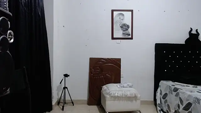 venuz mendoza20 online show from December 18, 2025, 12:09 pm