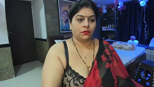 Snapshot of tarivishu23 chatting on February 17, 2025, 1:22 pm tarivishu23 online show from February 17, 2025, 1:22 pm