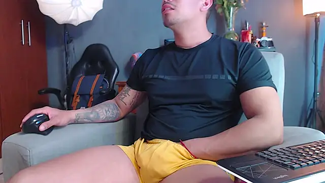 geirge teacherxx online show from November 12, 2025, 8:23 pm