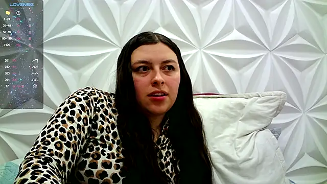 jerryandjessica online show from November 11, 2025, 3:12 am