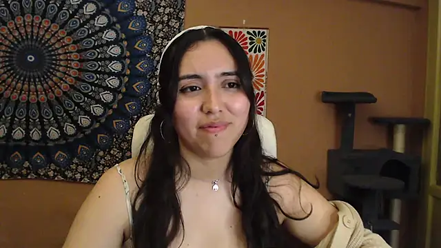 Snapshot of IntimateTales chatting on February 20, 2025, 8:58 pm IntimateTales online show from February 20, 2025, 8:58 pm