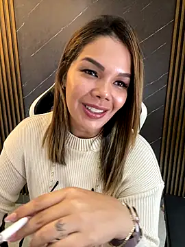 KellyBrooklyn  online show from January 7, 2026, 8:14 pm