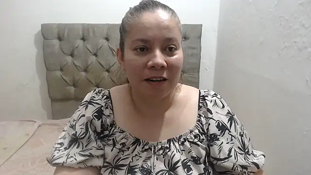 tiffany horny 1 online show from March 1, 2026, 4:12 am