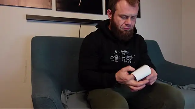 Tommy Burnz online show from February 10, 2025, 2:52 am